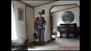 Paŝo Patrino Faras, Ŝia Filo Rigardas Ŝin Masturbado Trailer