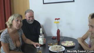 Edertasun gazte du, sexua, bikote zaharrak