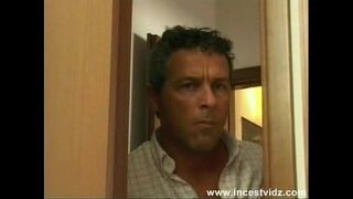 Aita erabiltzen du egoera anal