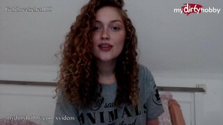 וואַרעם דייַטש ליבהאָבער באַבע ניצט אַ פעט טאָכעס צו אויסשטרעקן איר ענג לאָך און מאָונז הילכיק ביז זי קומס